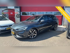SEAT Leon Sportstourer - 1.5 eTSI FR Launch Edition SFEER / KEYLESS / STOELVERW / STUURVERW / TREKHAAK / FULL LED /