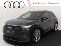 Audi Q4 e-tron - 45 quattro S Edition 82 kWh | Panoramadak | Sonos | Trekhaak | Adaptive cruise | Geheugen