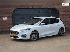 Ford Focus - 1.0 EcoBoost ST-Line - Titanium Business - Automaat - ACC - Camera - Winterpakket - LED