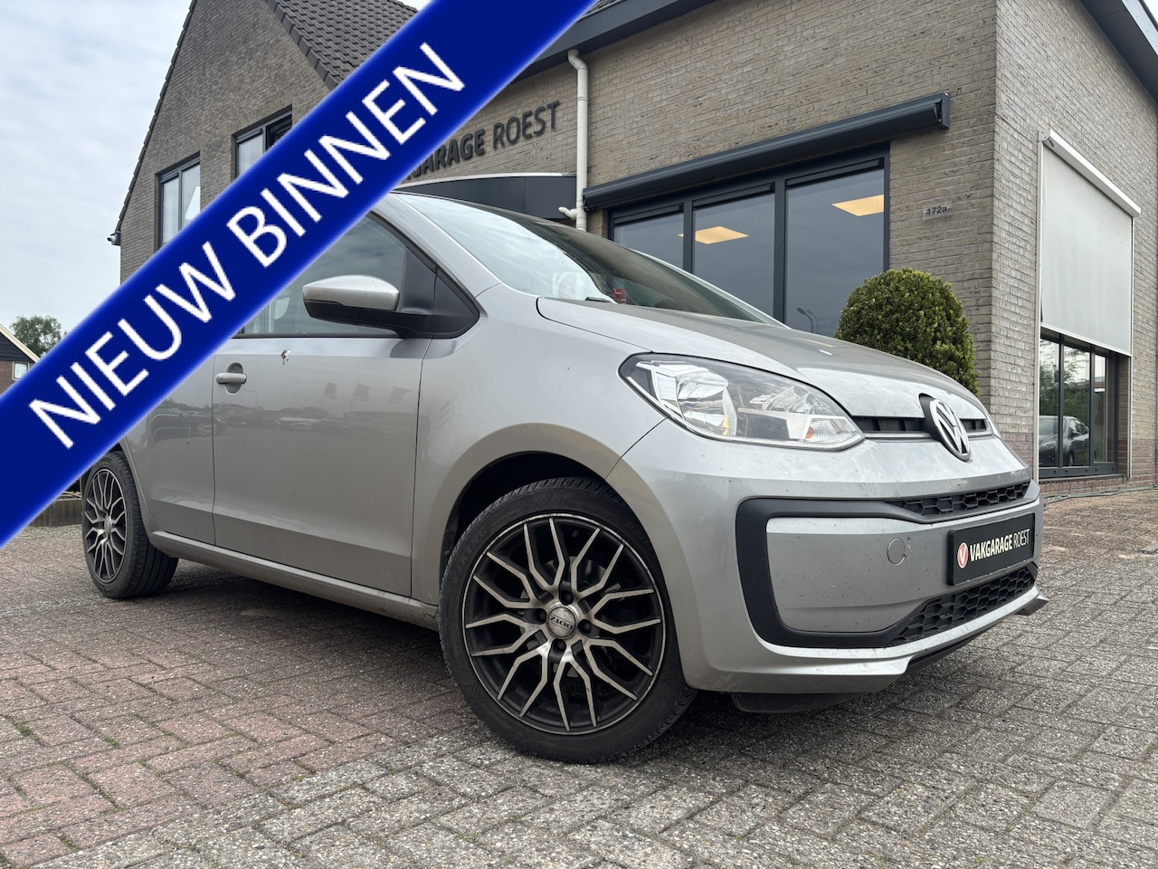 Volkswagen Up! - 1.0 BMT Move up! Exclusive Airco / 16" LM-Velgen / Audio - AutoWereld.nl