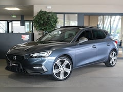 SEAT Leon - 1.0 eTSI FR DSG 110PK Pano Navi Led ACC Virtual