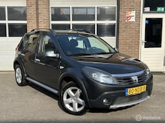 Dacia Sandero Stepway - 1.6 | Airco | Trekhaak | APK 05-2027