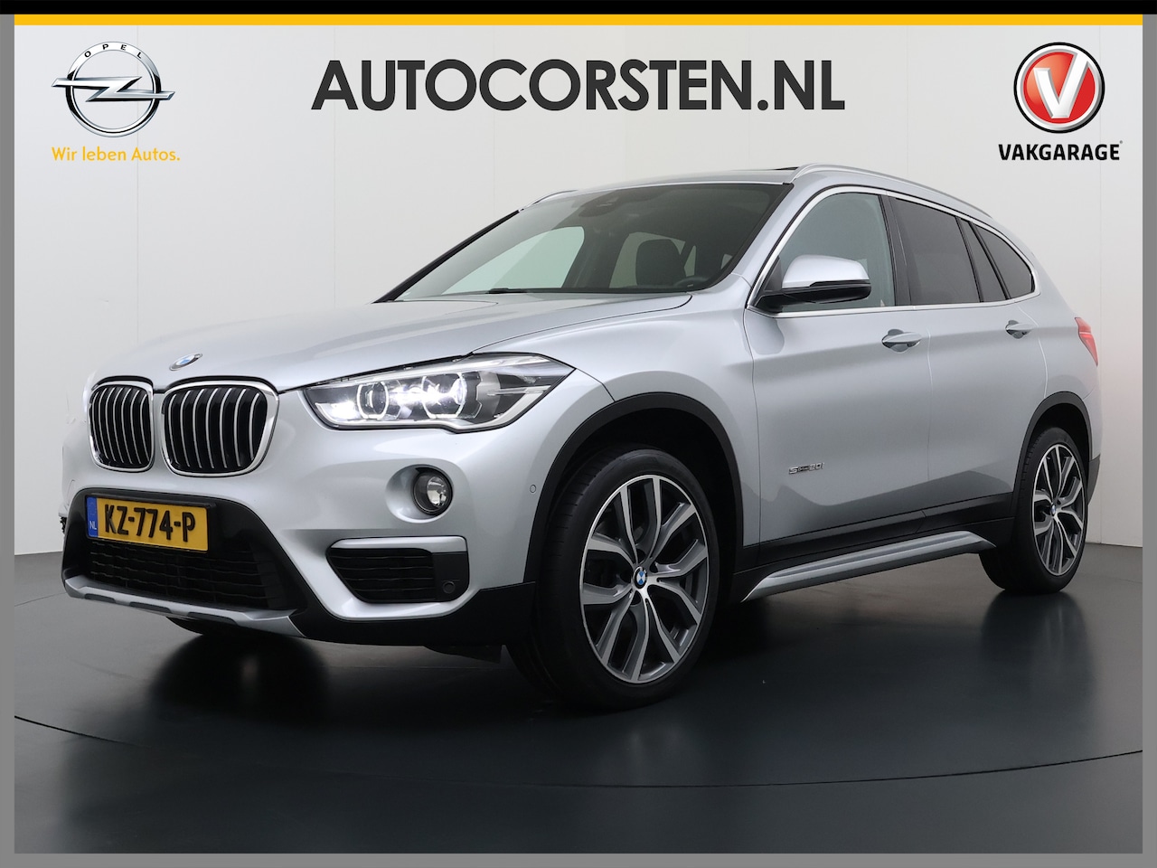 BMW X1 - sDrive20i Automaat Pano.dak Leder+Stoelverwarming Harman Kardon®-Hifi Navi Plus Ecc Cruise - AutoWereld.nl