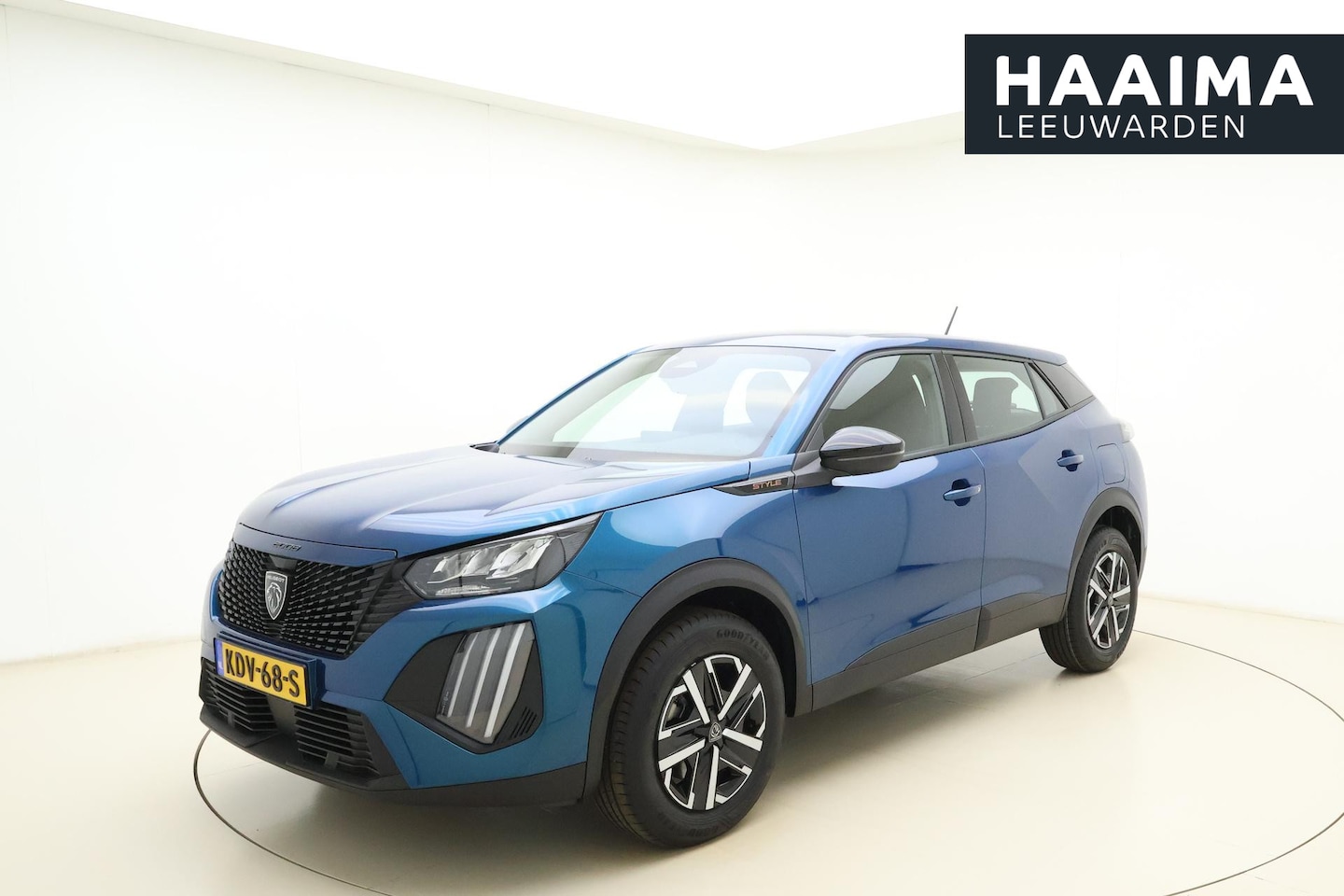 Peugeot 2008 - 1.2 Hybrid 145 Style | Cruise control | Schakelpadels | Parkeersensoren | Style velgen | A - AutoWereld.nl