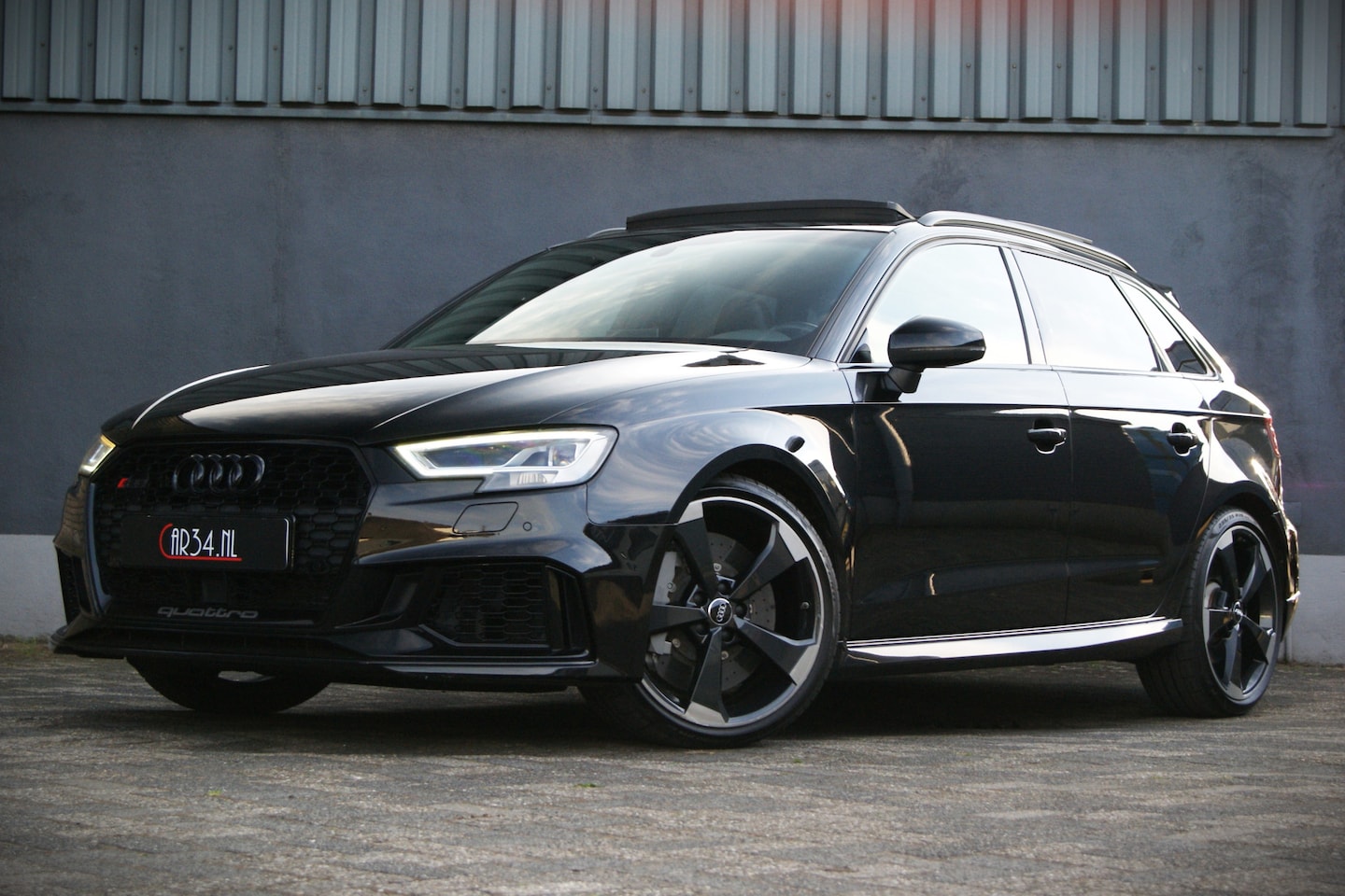 Audi A3 Sportback - 2.5 TFSI RS 3 quattro Ceramisch/Pano/RS-Stoel/B&O/Alcantara Op Afspraak - AutoWereld.nl