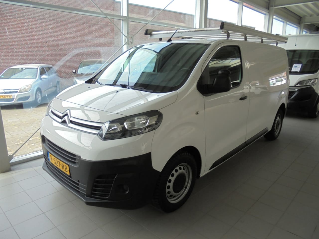 Citroën Jumpy - 2.0 BlueHDI120||Trekhaak||Imperiaal||Airco|| - AutoWereld.nl