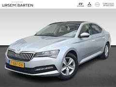 Skoda Superb - 1.5 TSI ACT Business Edition | Achteropkomend verkeer waarschuwing | Apple Carplay/Android