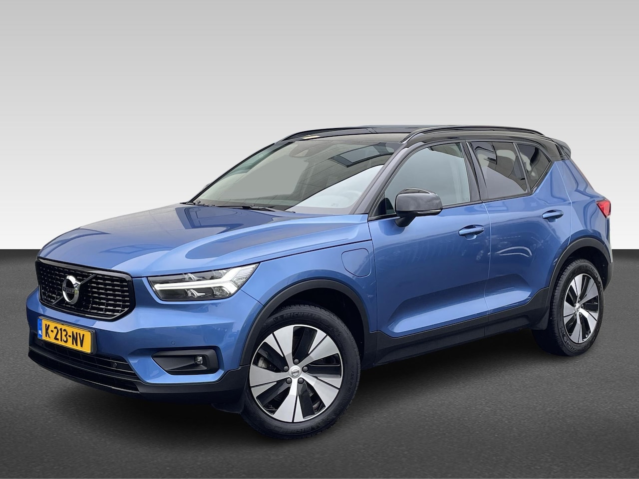 Volvo XC40 - 1.5 T4 Recharge R-Design Expression | Wordt verwacht - AutoWereld.nl