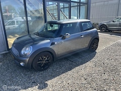 MINI One - 1.4 Aut onderhoudsboekjes