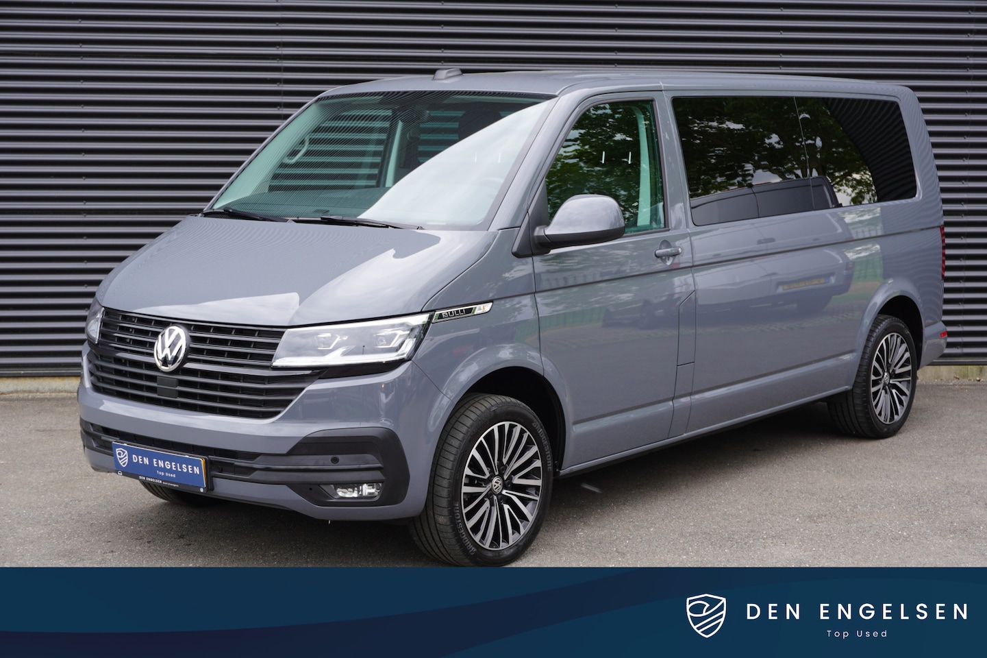 Volkswagen Transporter - 150pk Automaat L2H1 Bulli Digitaal Dashboard Trekhaak Leder LED Apple Carplay Stoelverwarm - AutoWereld.nl