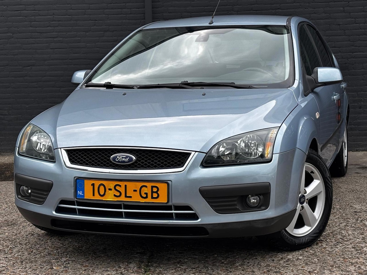 Ford Focus - 1.6-16V Futura AIRCO | TREKHAAK | ELEK RAMEN | NWE APK - AutoWereld.nl