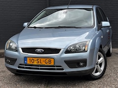 Ford Focus - 1.6-16V Futura AIRCO | TREKHAAK | ELEK RAMEN | NWE APK
