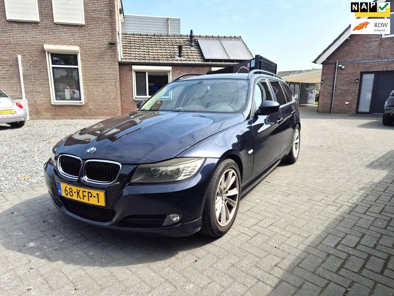 BMW 3-serie Touring - 318i Business Line Navi Clima Cruise - AutoWereld.nl