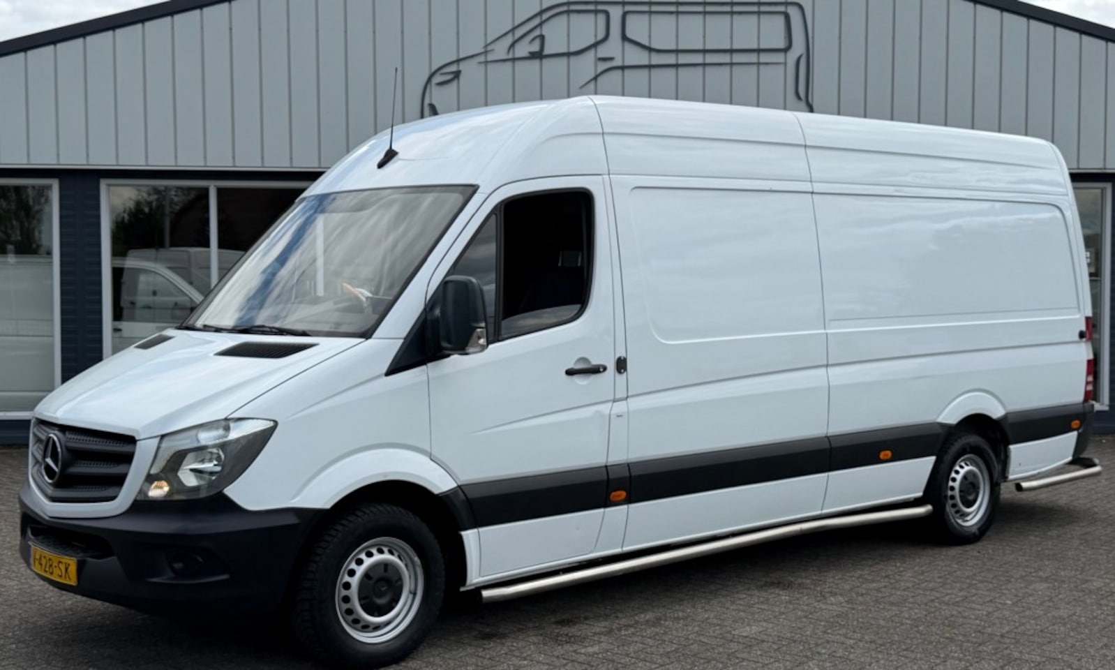 Mercedes-Benz Sprinter - 311 CDI 84KW 114PK L3H2 AUTOMAAT EURO 6 POST NL/ ORIGINEEL AUDIO/ CAMERA/ 100% DEALERONDER - AutoWereld.nl