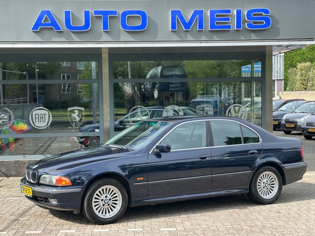 BMW 5-serie - 523I Executive Automaat Airco Cruise Leer - AutoWereld.nl