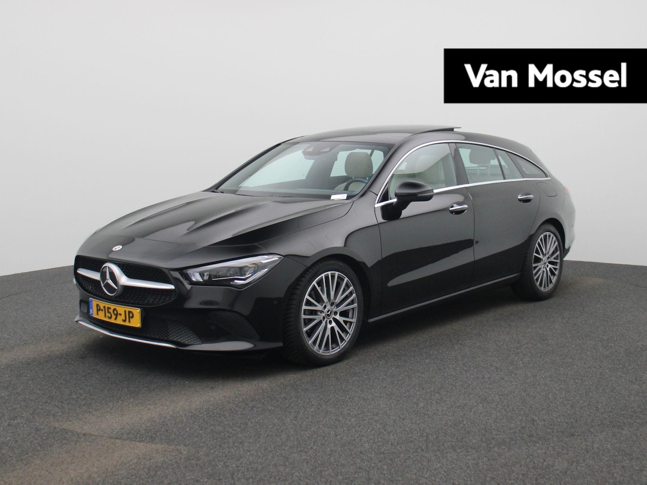 Mercedes-Benz CLA-klasse Shooting Brake - 200 Business Solution | Automaat | Stoel verwarming | Sfeer verlichting | Panorama dak | L - AutoWereld.nl