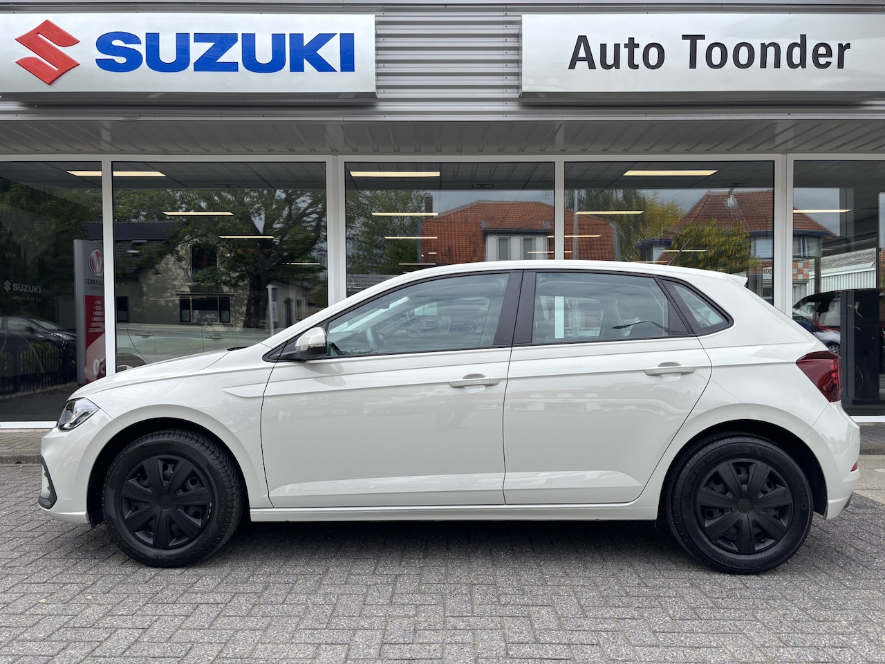 Volkswagen Polo - 1.0 TSI Life Edition 96pk/Cruise control/Carplay-Parkeersensor V+A - AutoWereld.nl