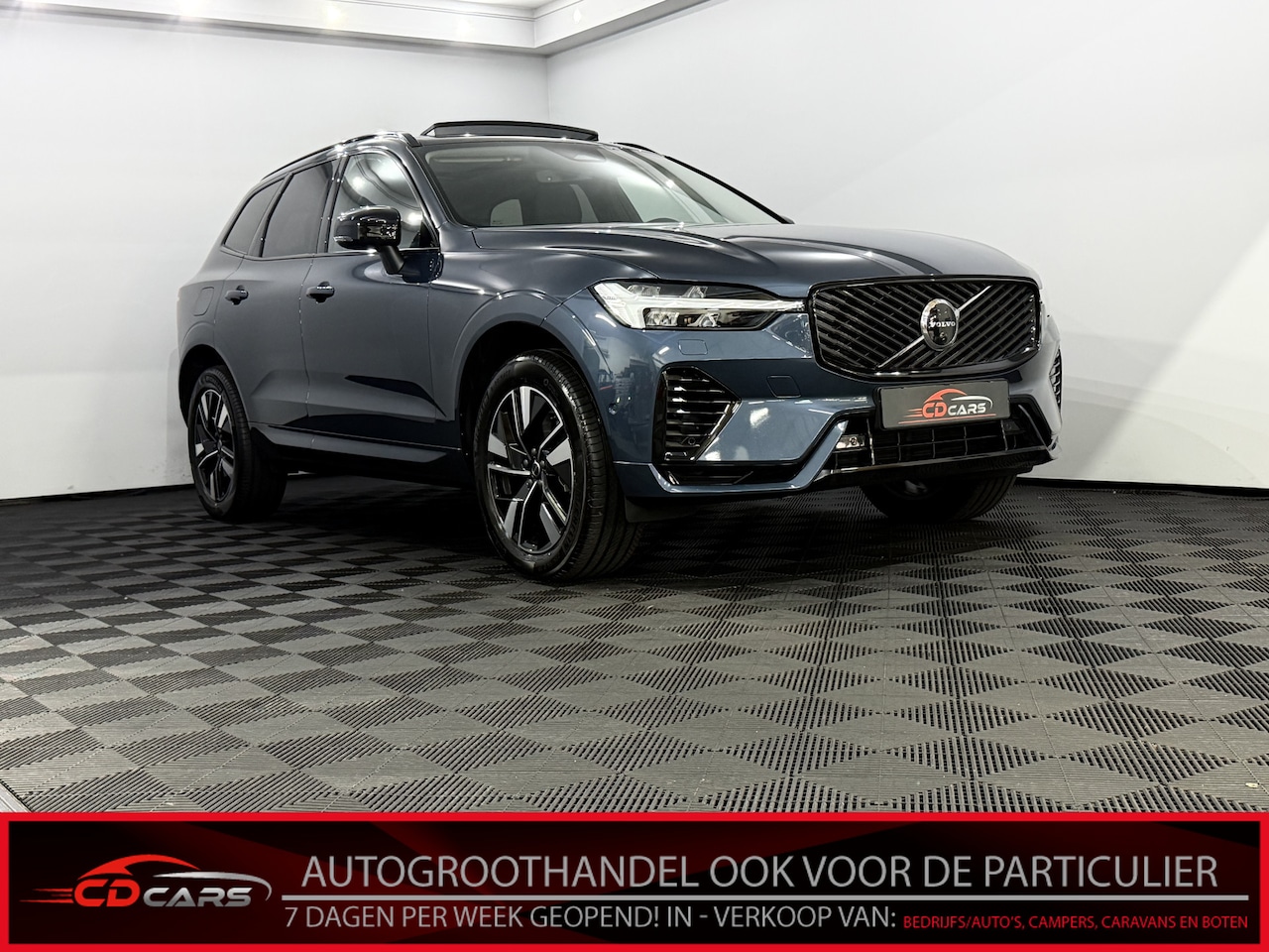 Volvo XC60 - 2.0 T8 Plug-in hybrid AWD Plus Dark Panoramadak, 360 Camera, Harman/Kardon, Head-up displa - AutoWereld.nl