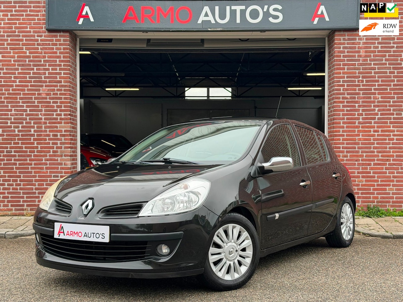Renault Clio - 1.2-16V Special Line | Airco | Rijklaar - AutoWereld.nl