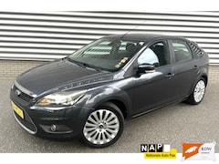 Ford Focus - 1.6 Titanium ECC NAVI TREKHAAK NAP