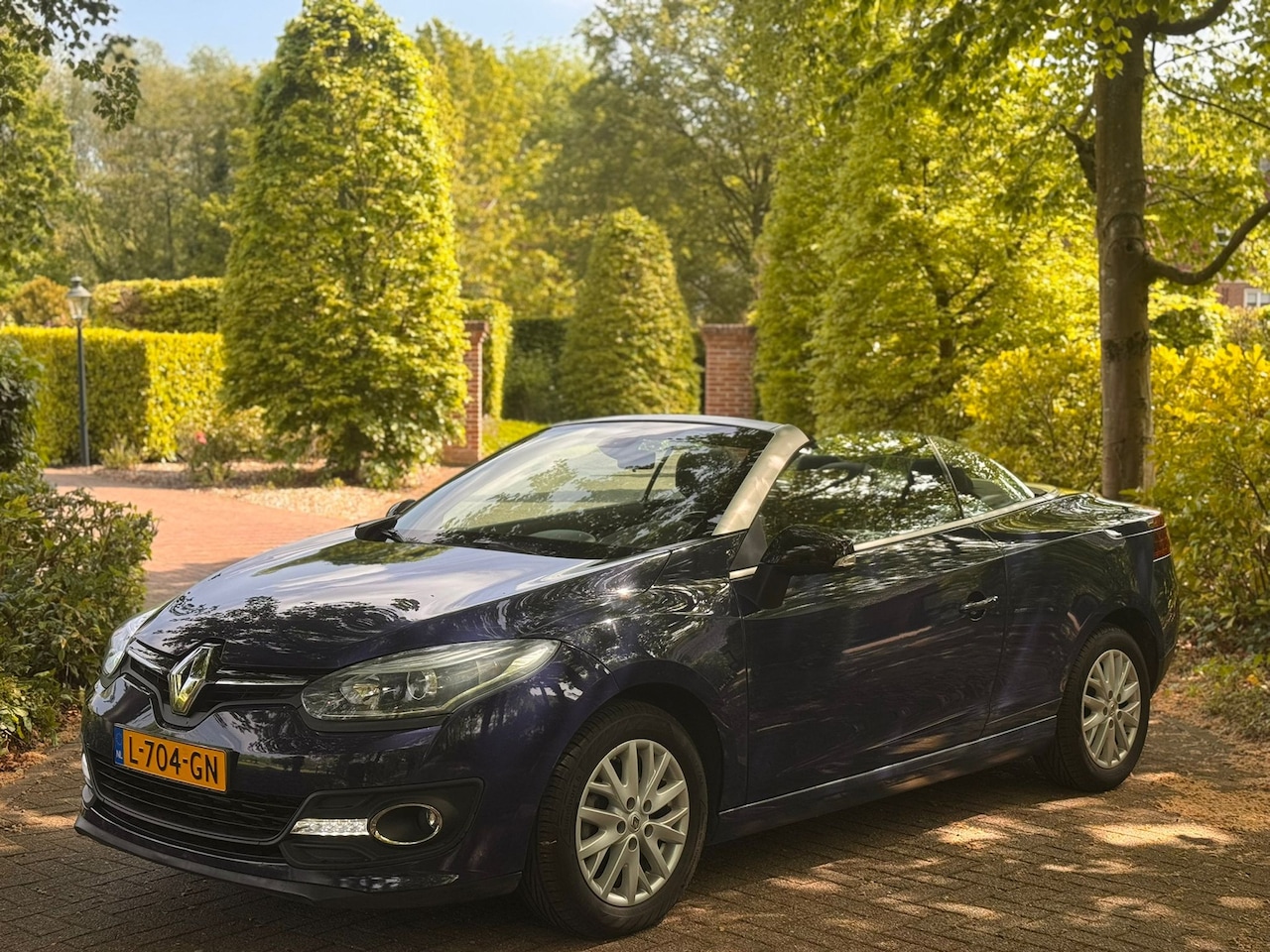 Renault Mégane Cabrio - Airco Cruise LED Nw. AP - AutoWereld.nl