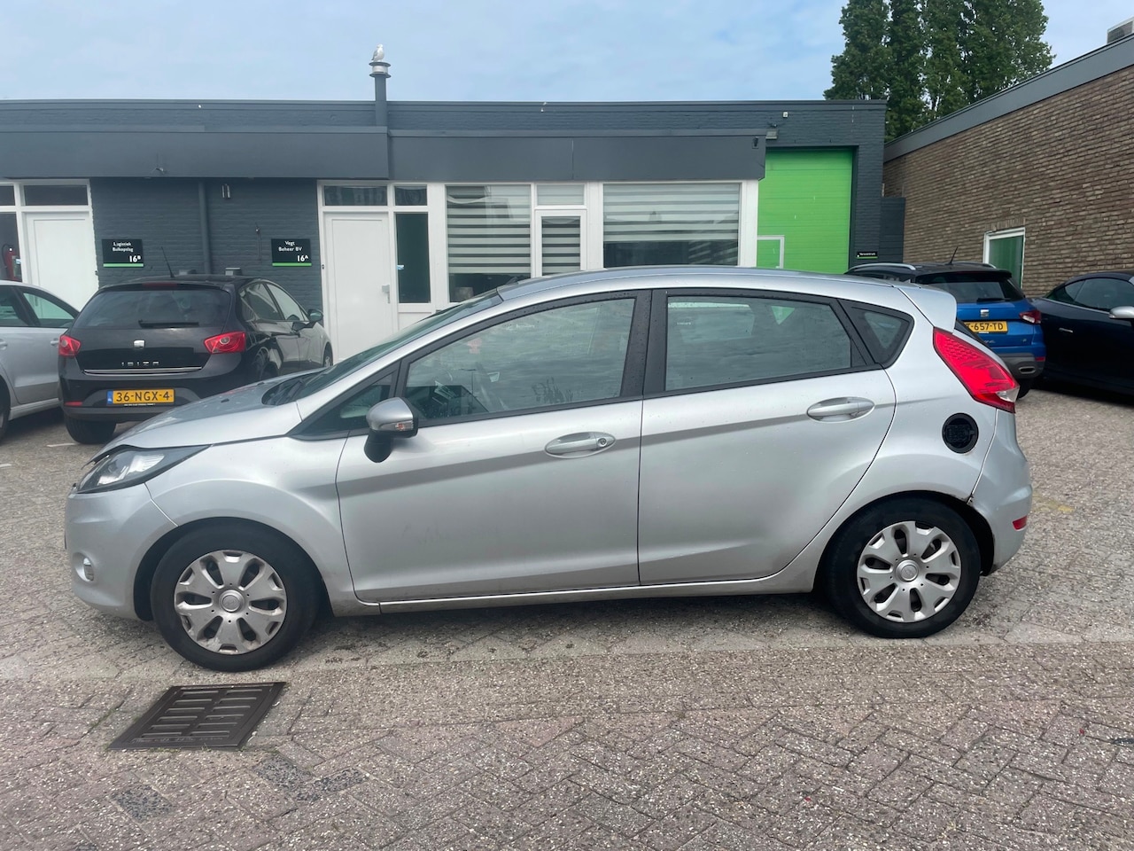 Ford Fiesta - 1.6 TDCi ECOnetic Trend 5drs Airco - AutoWereld.nl