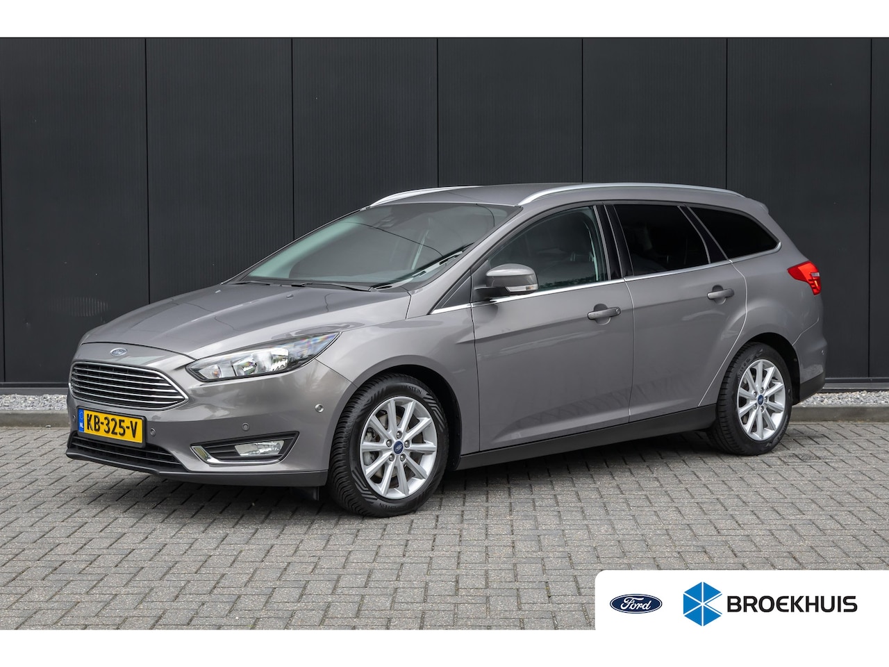 Ford Focus Wagon - 1.0 Titanium | Distriebutie riem reeds vervangen | Dodehoek detectie | 100% Dealer onderho - AutoWereld.nl