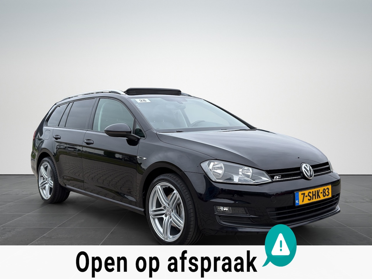 Volkswagen Golf Variant - 1.2 TSI R-line| DSG|Panoramadak|Trekhaak|NAP - AutoWereld.nl