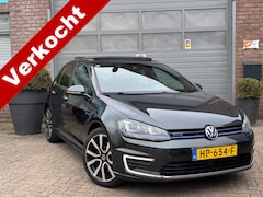 Volkswagen Golf - 1.4 TSI GTE Panorama/ Apple Carplay GERESERVEERD
