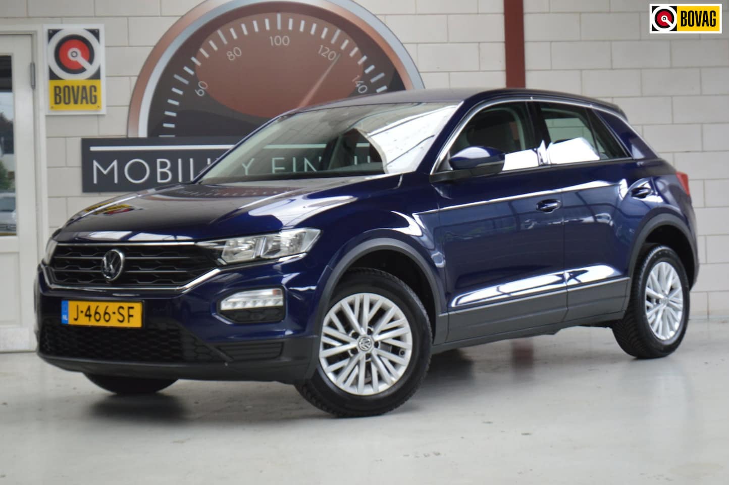 Volkswagen T-Roc - 1.0 TSI Style 1.0 TSI Style, TREKHAAK, ALLSEASON, ALS NIEUW! GARANTIE - AutoWereld.nl
