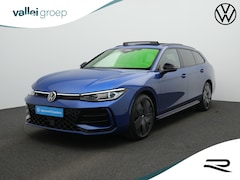 Volkswagen Passat Variant - 1.5 eHybrid 272 pk R-Line | Panoramadak | Trekhaak | Adaptief onderstel | Head-up display