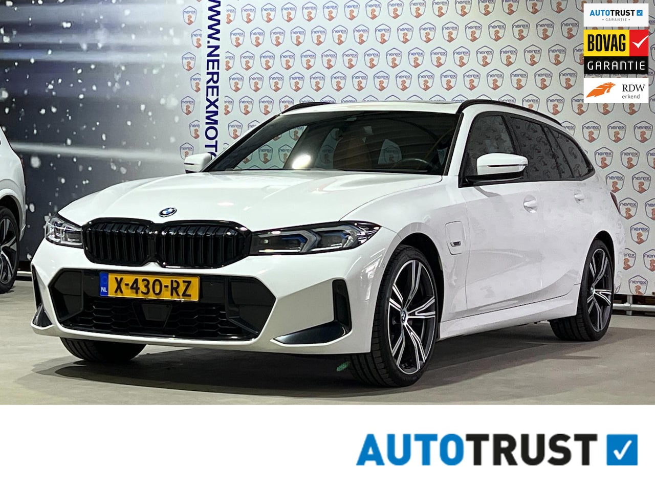 BMW 3-serie Touring - 330e M-sport/SHADOW-LINE/PANO/19"/CAM/ACC - AutoWereld.nl