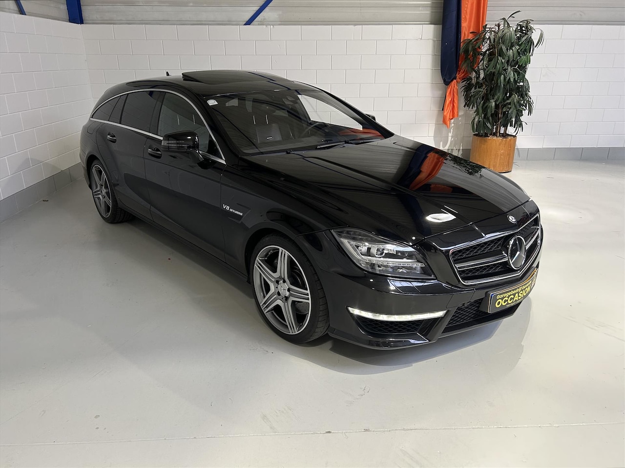 Mercedes-Benz CLS-klasse - 63 AMG V8T 525pk Bomvol! Massage, H/K, Schuifdak - AutoWereld.nl