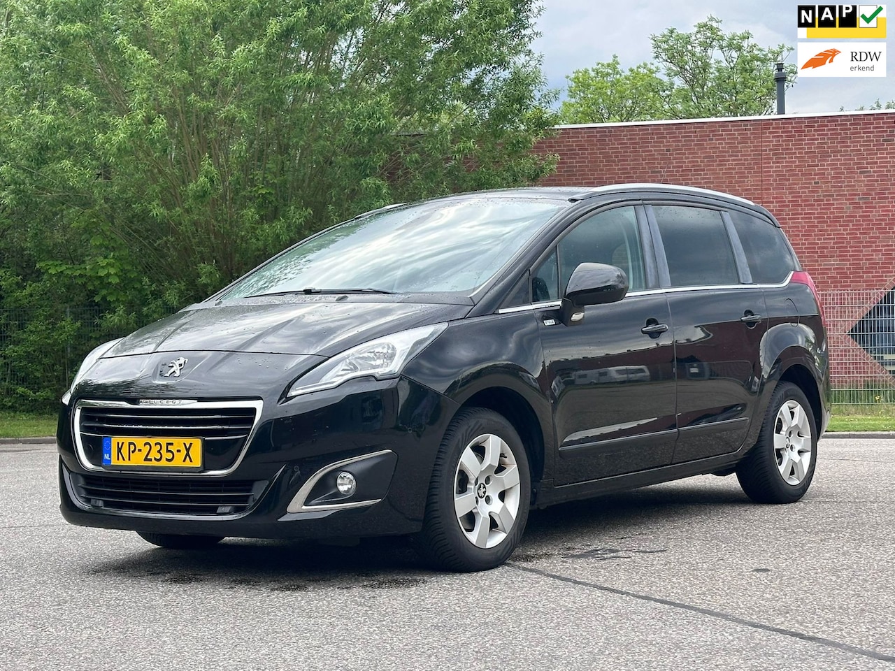 Peugeot 5008 - 1.6 THP Style 7p. Automaat*Achteruit camera*Navigatie*Pano*Cruise*Clima*LM velgemn*NAP* - AutoWereld.nl