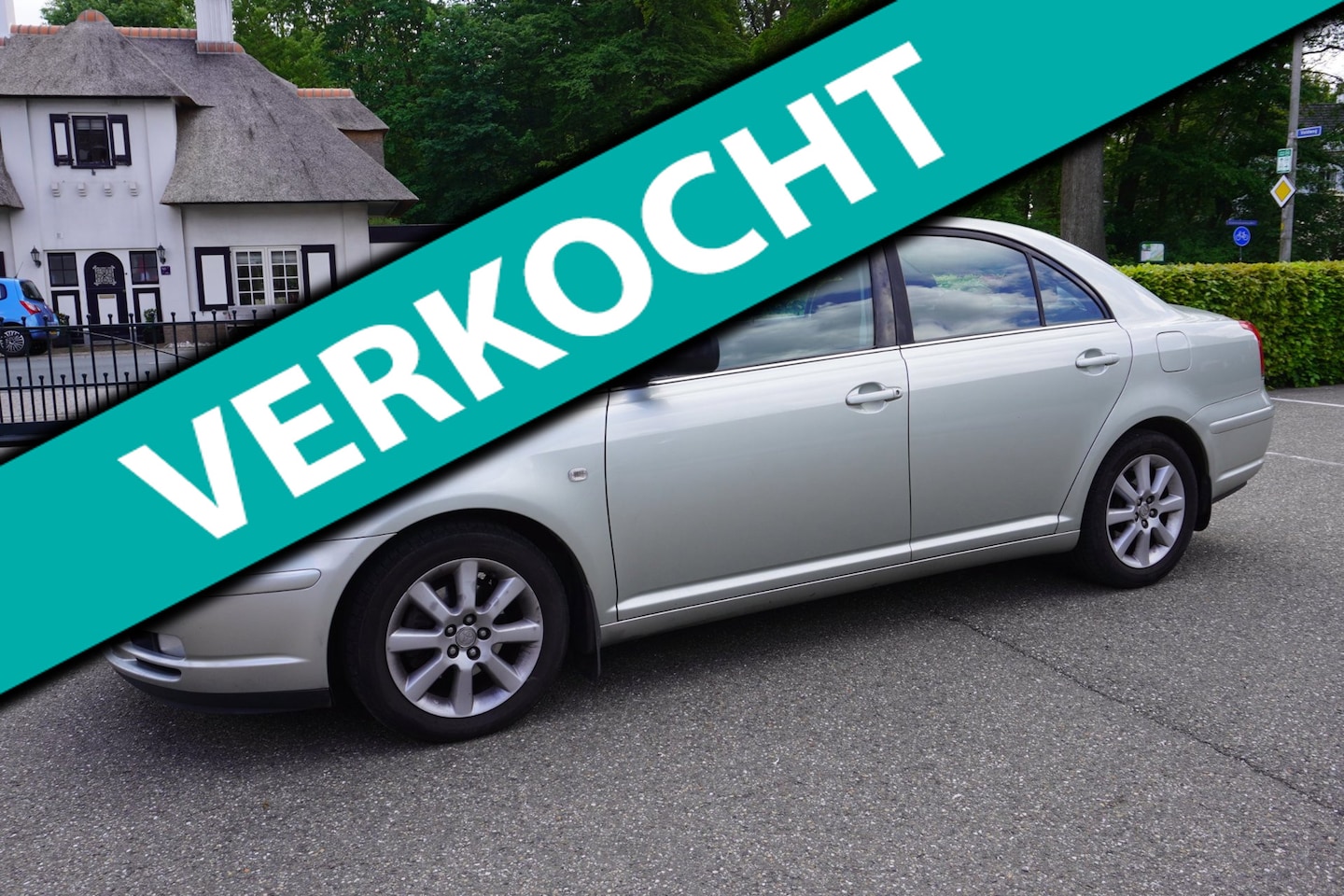 Toyota Avensis - 1.8 VVTi Linea Luna 1.8 VVTi Linea Luna - AutoWereld.nl