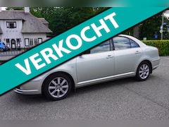 Toyota Avensis - 1.8 VVTi Linea Luna