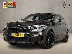 BMW X2 - 1.8i sDrive M Sport 140Pk Automaat (NAVIGATIE, M PAKKET, BLACK PACK, LEDER, STOELVERWARMIN
