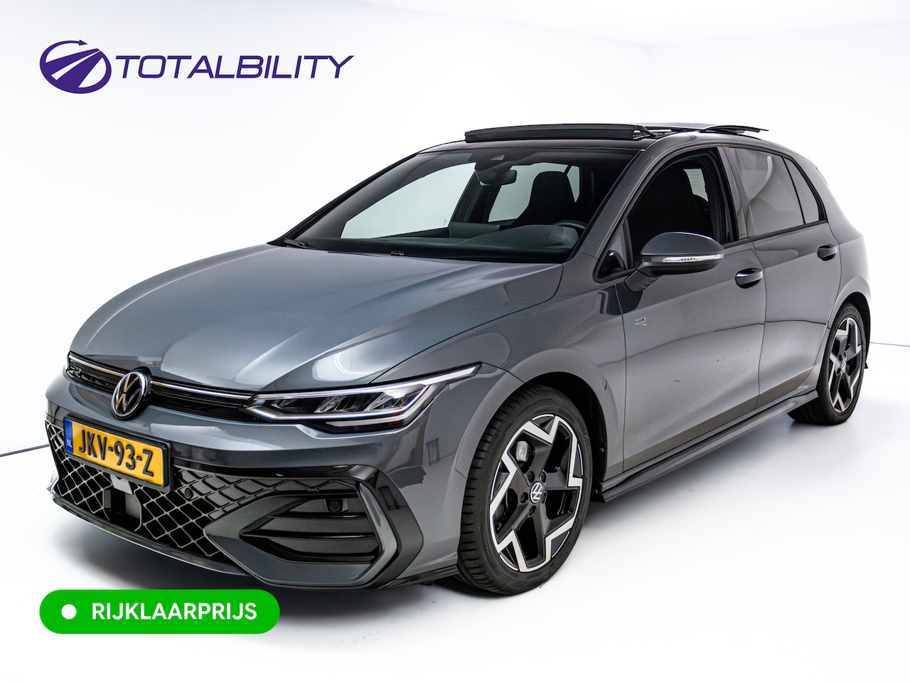 Volkswagen Golf - 1.5 eTSI R-Line Edition | Panoramadak | Elect. Trekhaak | Stoel- & Stuurverw. | Adap. Crui - AutoWereld.nl