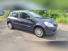 Renault Clio - 1.6-16V Dynamique
