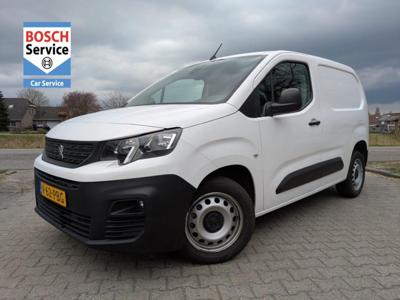 Peugeot Partner - 1.2 PURETECH PRO I Airco I Cruise I 110PK Benzine - AutoWereld.nl