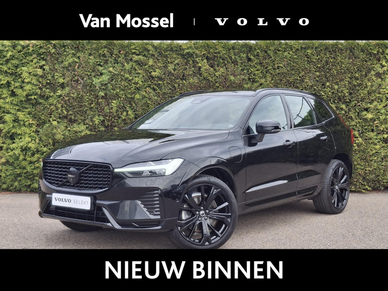Volvo XC60 - 2.0 T6 Plug-in hybrid AWD Plus Black Edition | Panoramadak | 360 camera | Stoel/Stuur Verw - AutoWereld.nl