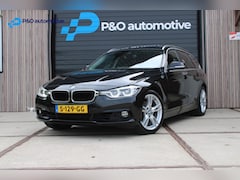 BMW 3-serie Touring - 318i High Executive PANO/TREKHAAK/CARPLAY