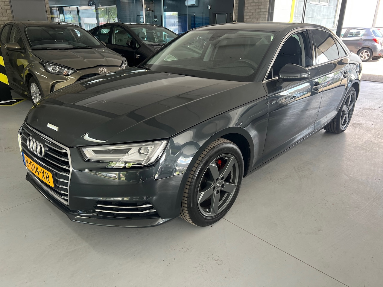 Audi A4 Limousine - 2.0 TFSI ultra Design Pro Line Plus - AutoWereld.nl