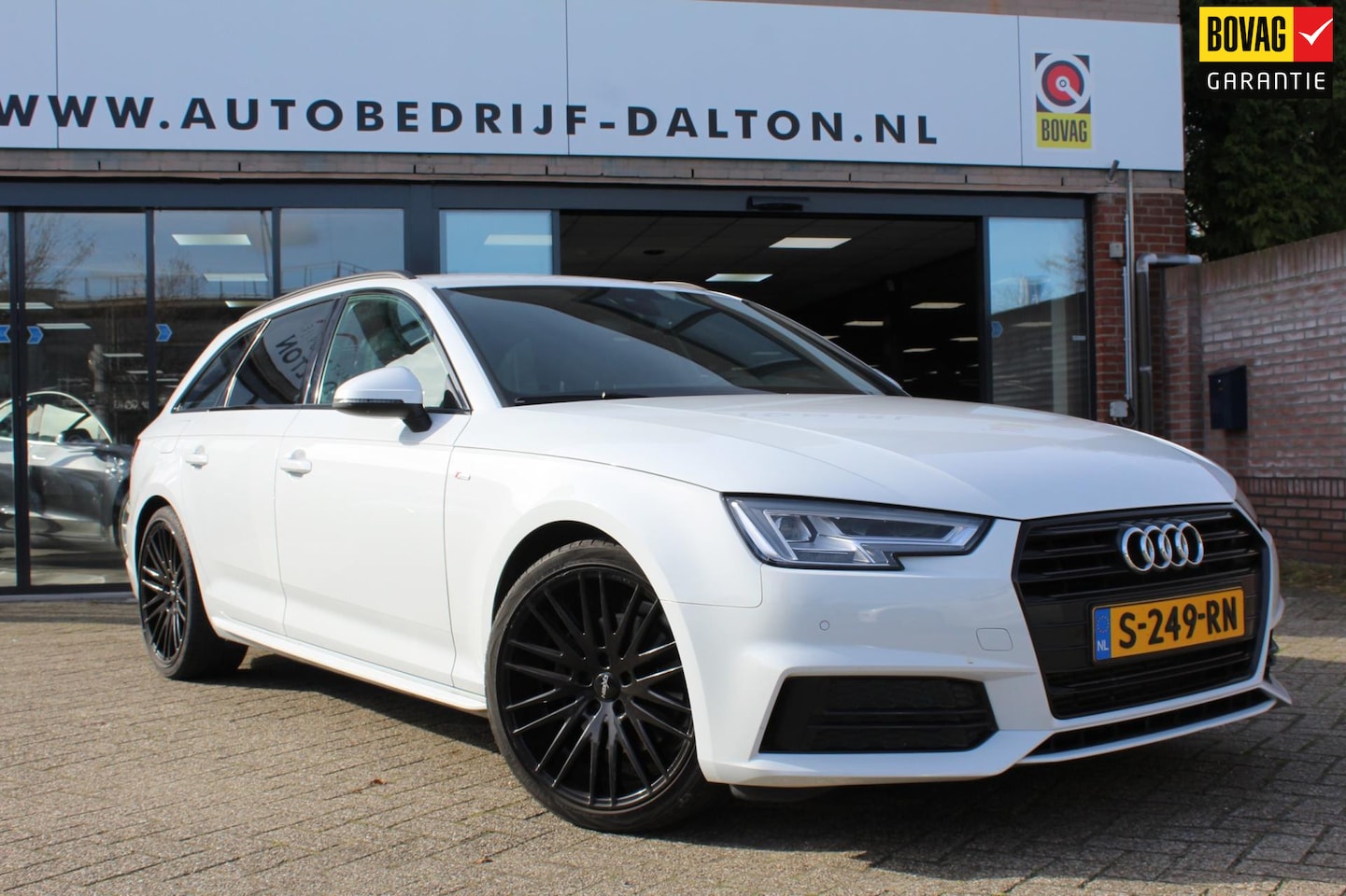 Audi A4 Avant - 2.0 TFSI AUTOMAAT 2x S LINE 19"LMV - AutoWereld.nl