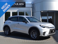Lexus LBX - 2WD STOELVERW STUURVERW PARK-SENSOR BLIND-SPOT CARPLAY LENDESTEUN