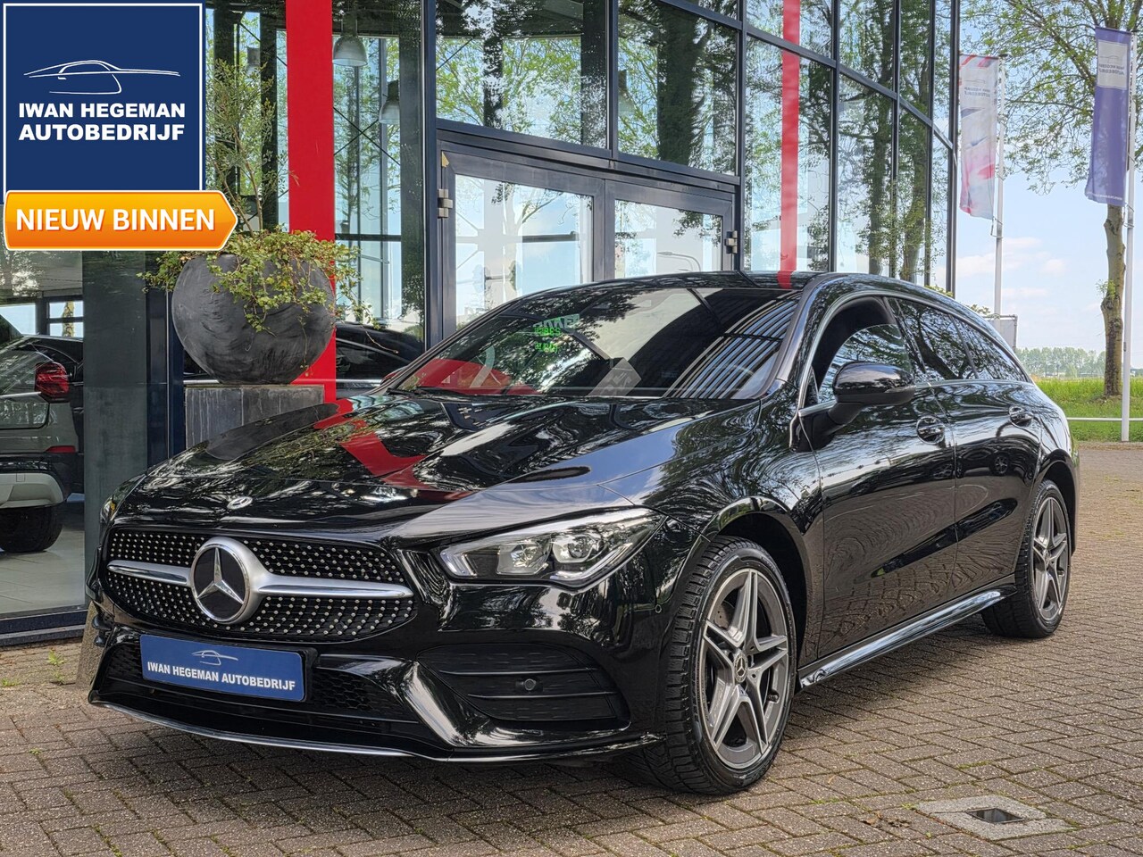 Mercedes-Benz CLA-klasse Shooting Brake - 250 e AMG Line | Wegkl. Trekhaak | Navigatie | Climate Control | Licht metalen velgen | Cr - AutoWereld.nl