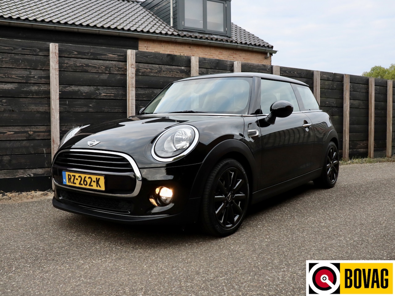 MINI Cooper - Mini 1.5 Business dealer O.H. - AutoWereld.nl