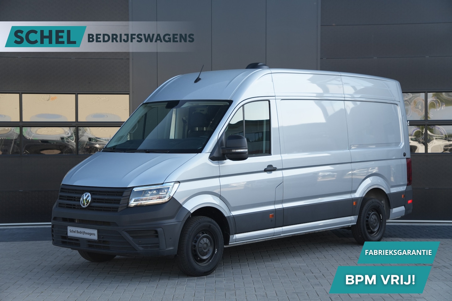 Volkswagen Crafter - 35 2.0 TDI L3H3 140pk Automaat - ACC - Trekhaak - LED - Geveerde Stoel - Carplay - Camera - AutoWereld.nl