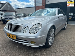 Mercedes-Benz E-klasse - 200 K. Avantgarde AUTOMAAT-NAVI-CRUISE-PDC-CLIMA