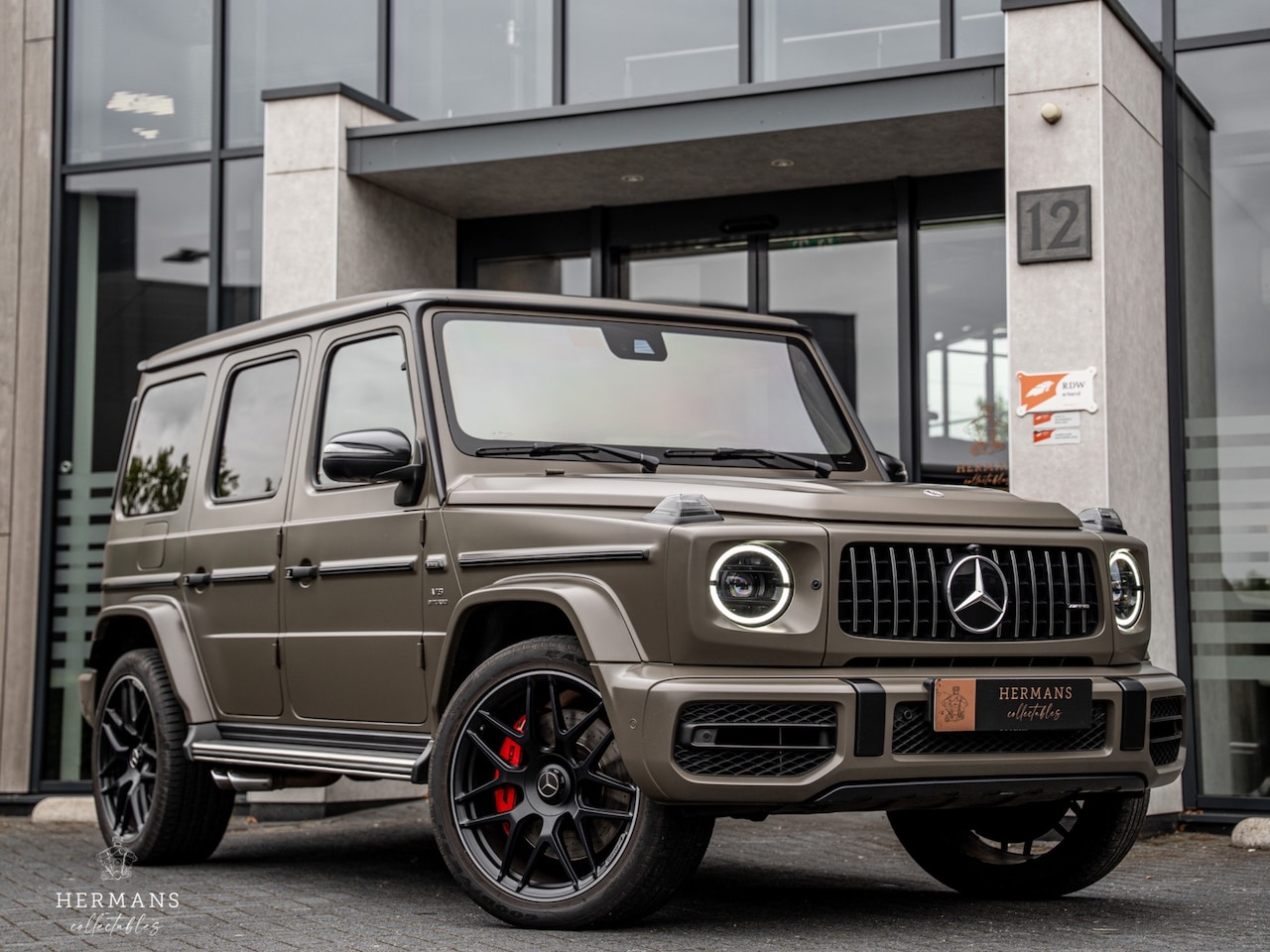 Mercedes-Benz G-klasse - G63 AMG / Org. NL / Carbon / Manifaktur / Magno / Burmester / Night / Tow-Bar - AutoWereld.nl